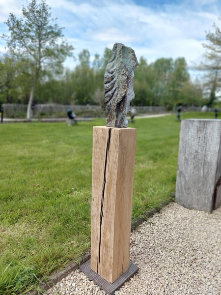 beeld op sokkel