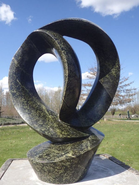 beautiful abstract sculptures, masango  chidhakwa, leopardrock guruve zimbabwe