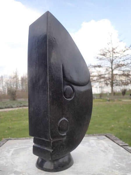 halve maan gezicht beeld, stenen beeld, gift Bangura, Tengenenge