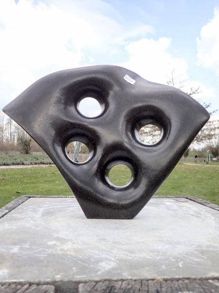 Kelvin Ferenando Tengenenge sculptor beelden uit zimbabwe