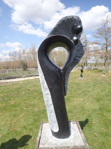naaktbeeld, torso, natuursteen tuinbeeld, luxon karise