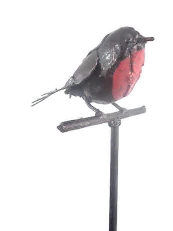 robin on stick, metal birds, metalen vogel op prikker, tuindecoratie, vogels van Zimbabwe