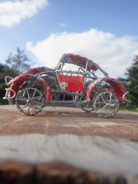 vw kever gemaakt van blikjes, recycle art