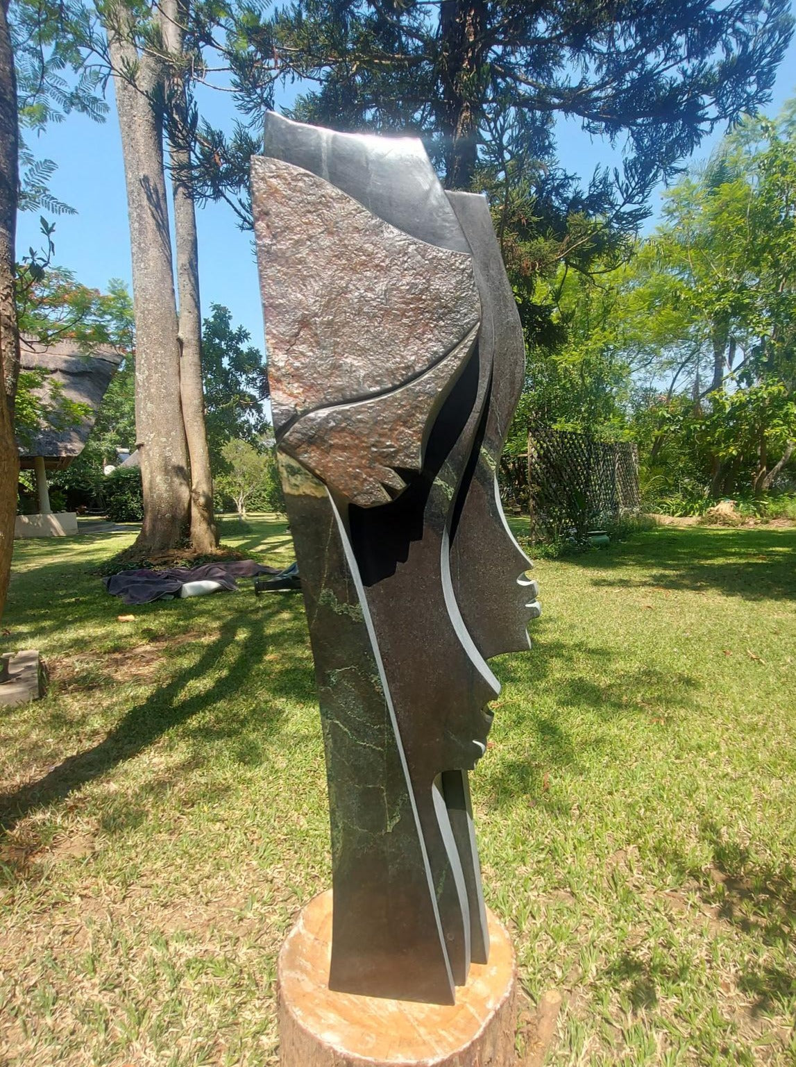 Tuinbeeld Lovemore bonjisi, shona art Zimbabwe