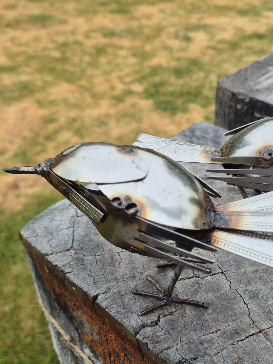 bestekvogel, klein vogeltje gemaakt van oa lepels en vorken, uniek design

