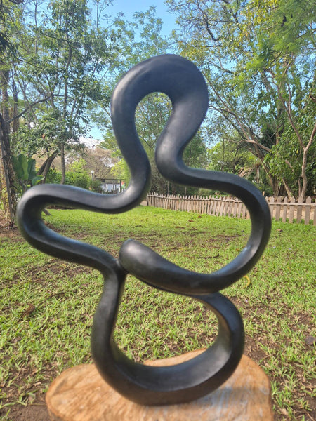 abstract stenen beeld, wereldbeeld beeldentuin hamme