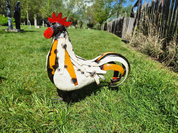 tuinbeelden in metaal en steen bij wereldbeeld driegoten hamme
