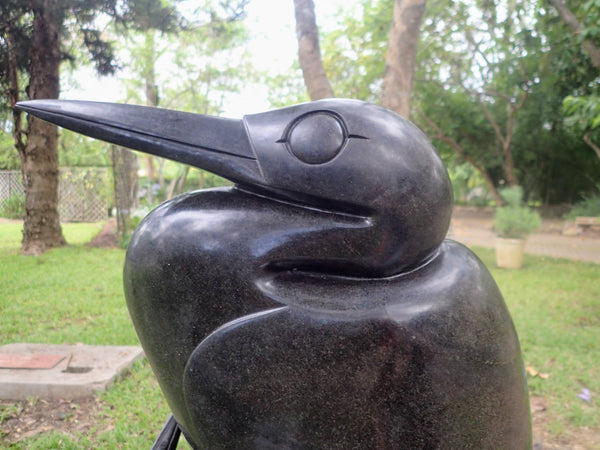 gardensculpture bird in stone